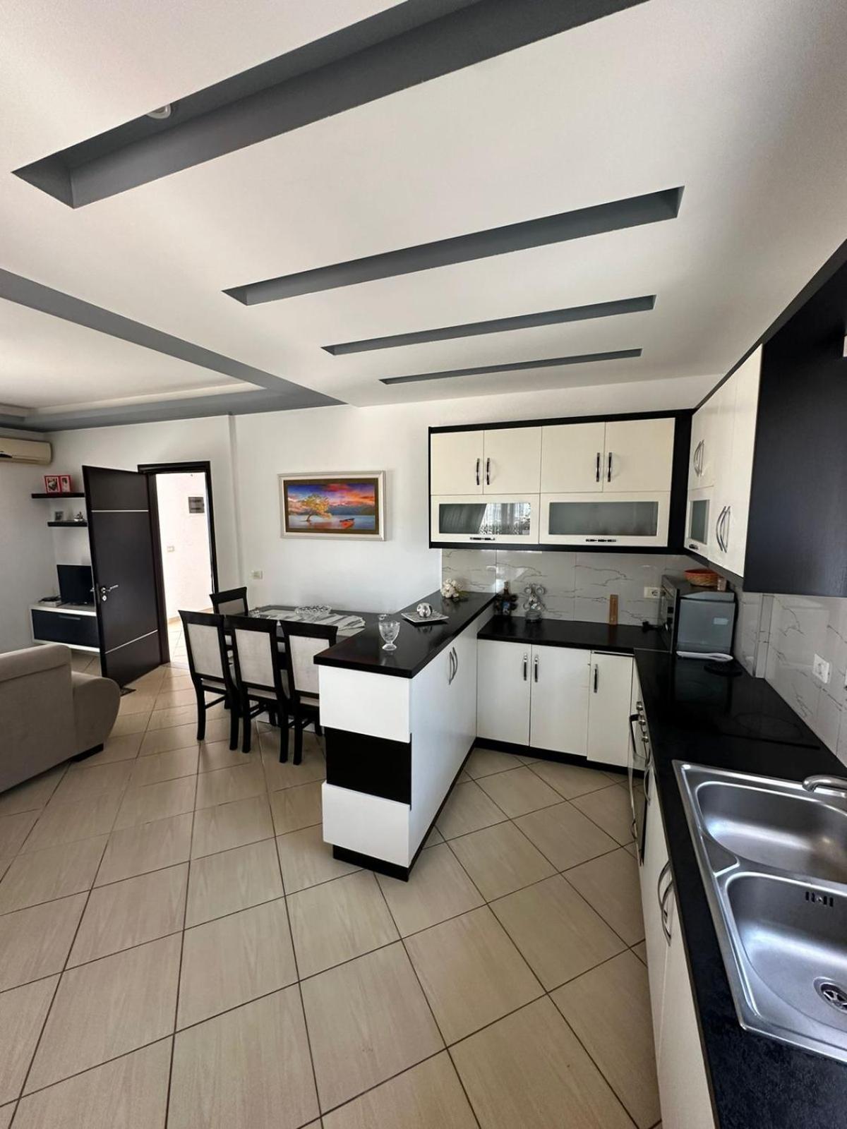 Apartments Berti Saranda Extérieur photo