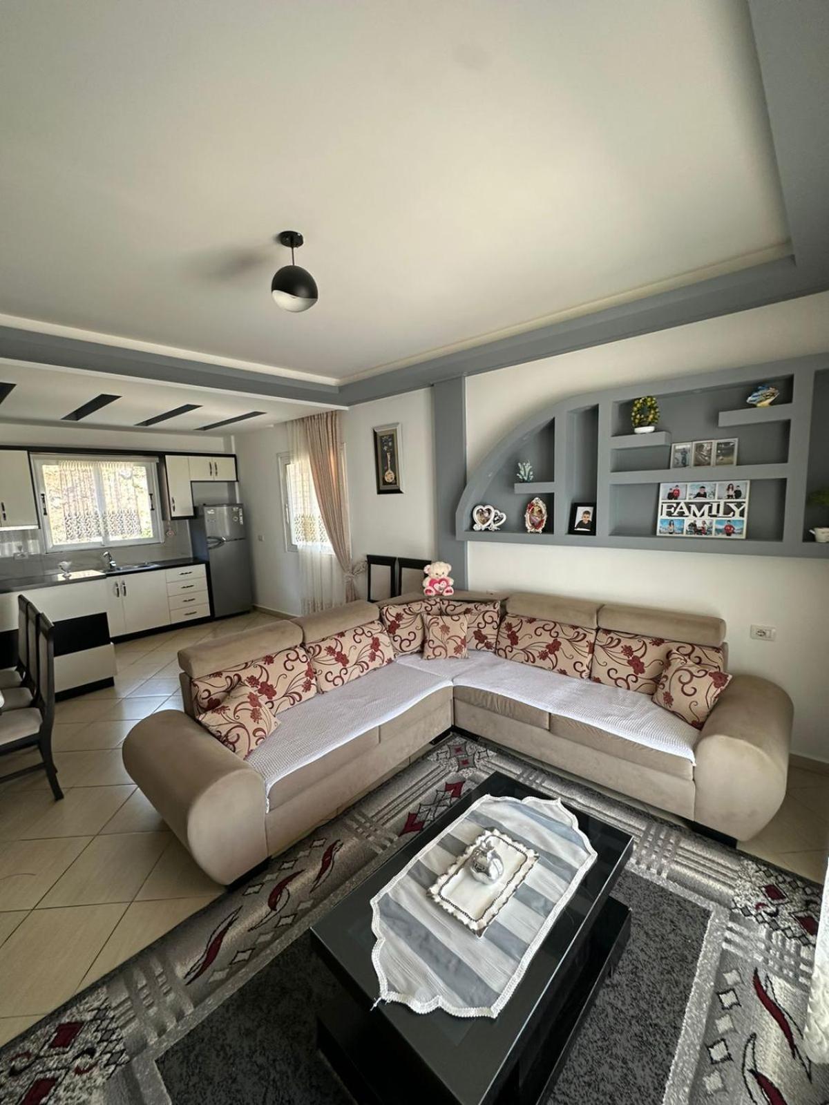 Apartments Berti Saranda Extérieur photo