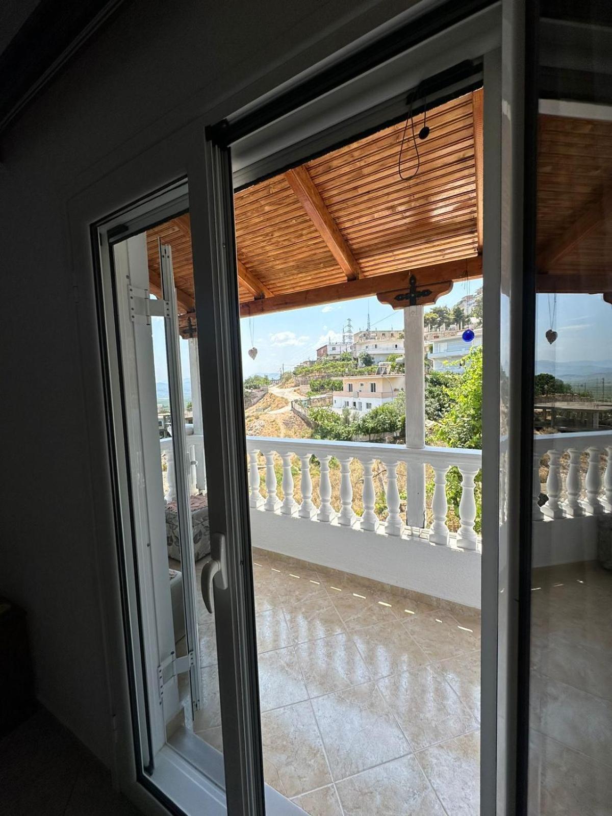 Apartments Berti Saranda Extérieur photo